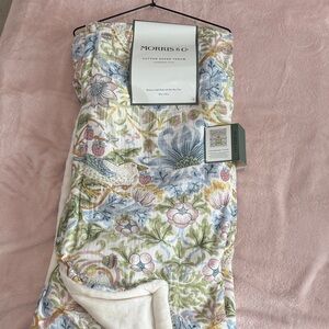 NWT Morris & Co. Cotton Gauze Throw Strawberry Thief